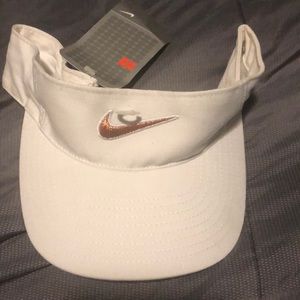 New-Nike visor cap